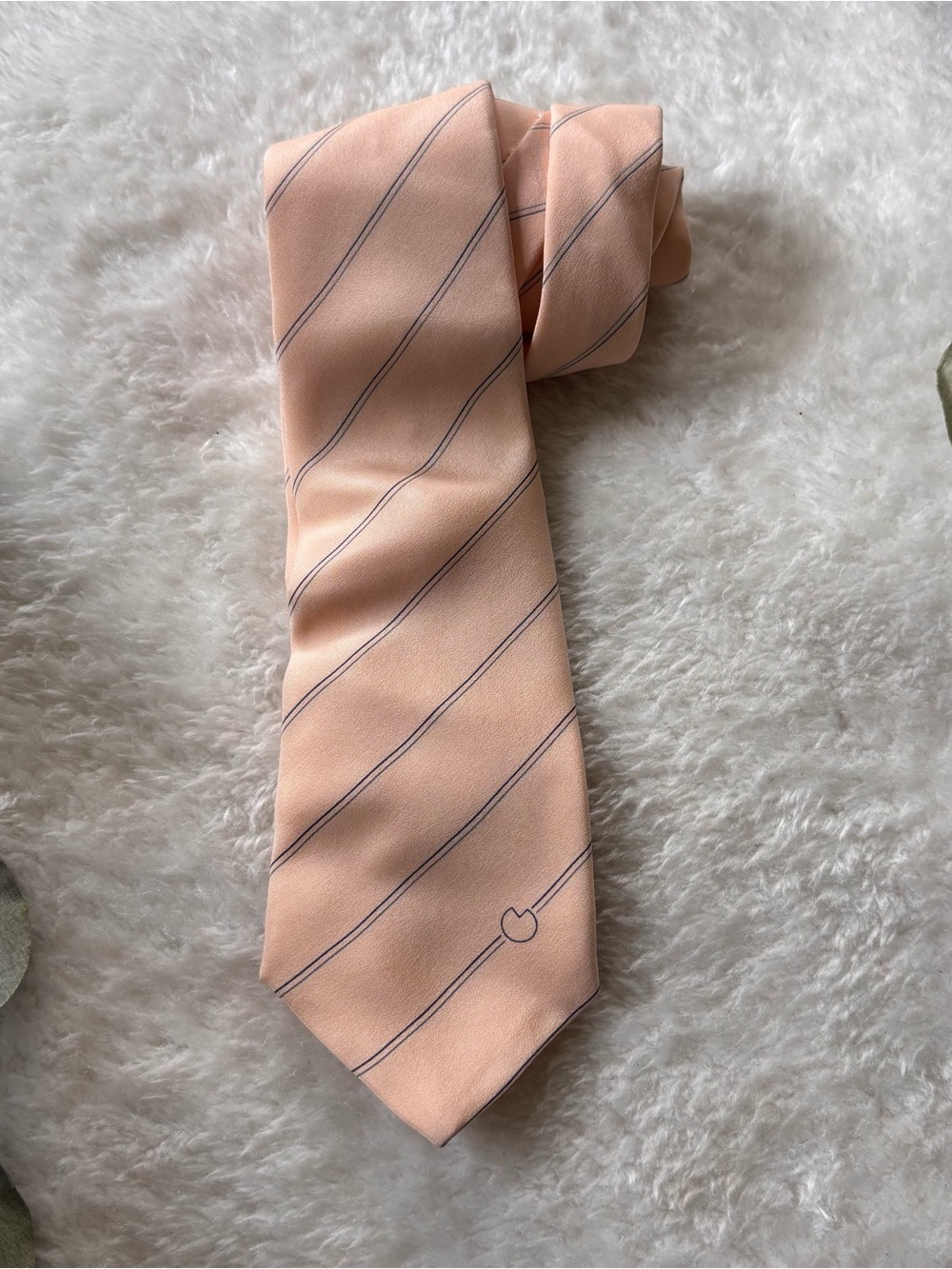 Vintage Rochas Peach Silk Tie with Thin Navy Diagonals
